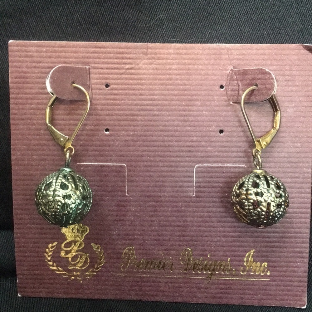 Premier Designs Round openwork dangle earrings